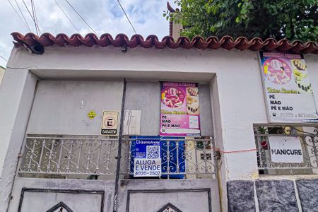 Casa para alugar com 100m², 3 quartos e 1 vagaFachada com placa
