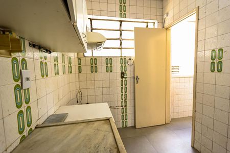 Cozinha de apartamento para alugar com 3 quartos, 100m² em Nova Suíça, Belo Horizonte