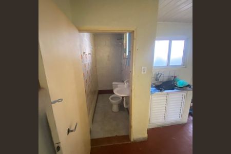 Banheiro de casa para alugar com 1 quarto, 60m² em Vila Jacuí, São Paulo