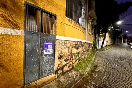 Fachada de apartamento para alugar com 1 quarto, 40m² em Santa Teresa, Rio de Janeiro