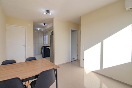 Sala de apartamento para alugar com 2 quartos, 41m² em Morro Santana, Porto Alegre