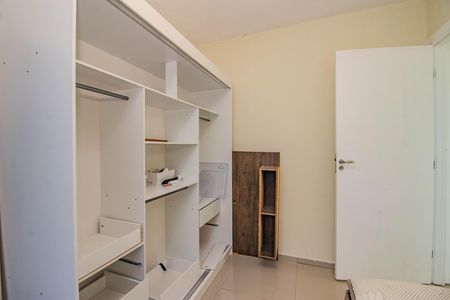 Quarto 1 de apartamento para alugar com 2 quartos, 41m² em Morro Santana, Porto Alegre