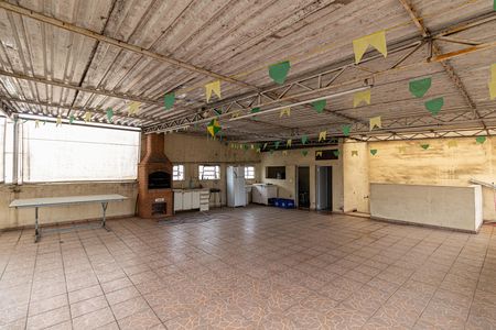 Casa à venda com 537m², 2 quartos e 8 vagasTerraço