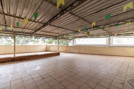 Casa à venda com 537m², 2 quartos e 8 vagasTerraço