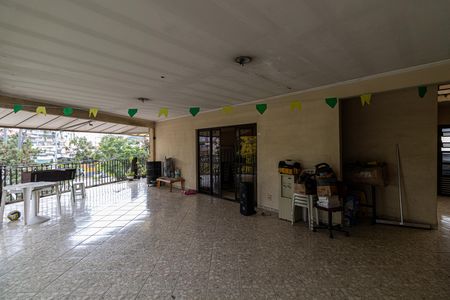 Varanda de casa à venda com 2 quartos, 537m² em Vila Ré, São Paulo