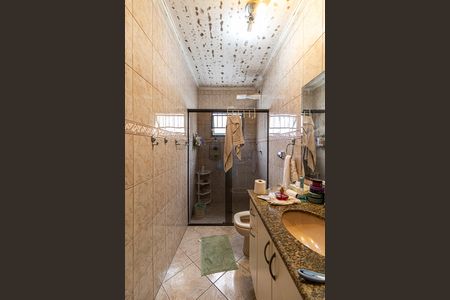 Casa à venda com 537m², 2 quartos e 8 vagasBanheiro Suíte 