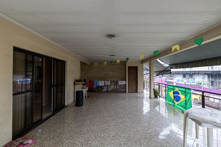 Varanda de casa à venda com 2 quartos, 537m² em Vila Ré, São Paulo
