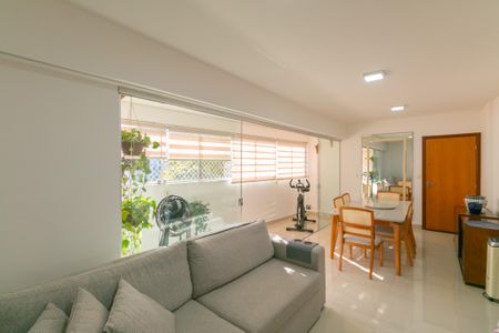 Apartamento à venda com 3 quartos, 90m² em Itapoã, Belo Horizonte