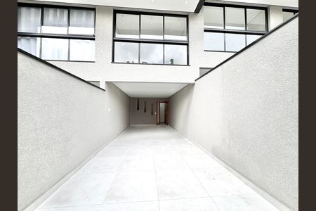 Casa à venda com 140m², 3 quartos e 2 vagas Casa à venda com 140m², 3 quartos e 2 vagasGaragem