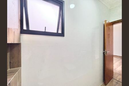 Casa à venda com 140m², 3 quartos e 2 vagas Casa à venda com 140m², 3 quartos e 2 vagasBanheiro da Suíte