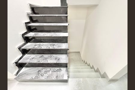 Escada para Garagem de casa à venda com 3 quartos, 140m² em Vila Bonilha, São Paulo