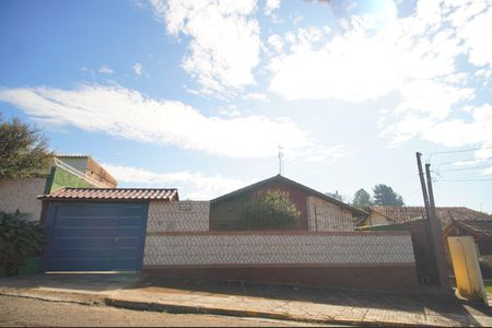 Fachada de casa à venda com 3 quartos, 255m² em Rondônia, Novo Hamburgo