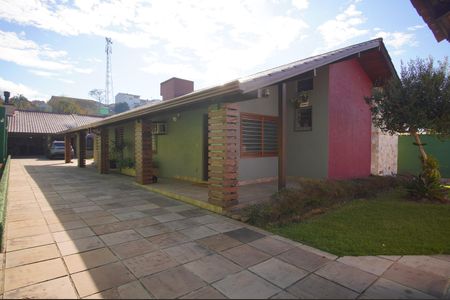 Quintal de casa à venda com 3 quartos, 255m² em Rondônia, Novo Hamburgo