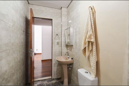 Apartamento à venda com 122m², 3 quartos e 2 vagas Apartamento à venda com 122m², 3 quartos e 2 vagasBanheiro Social