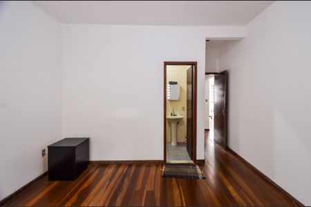 Apartamento à venda com 122m², 3 quartos e 2 vagas Apartamento à venda com 122m², 3 quartos e 2 vagasSuíte