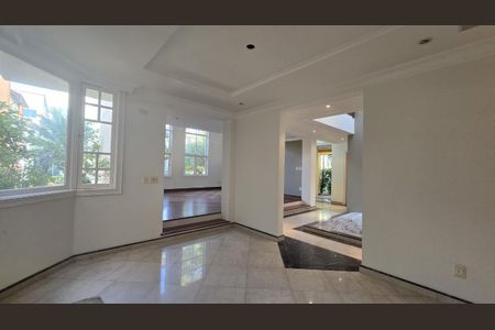 Casa à venda com 4 quartos, 480m² em Tucuruvi, São Paulo