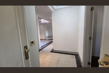 Casa à venda com 480m², 4 quartos e 8 vagas