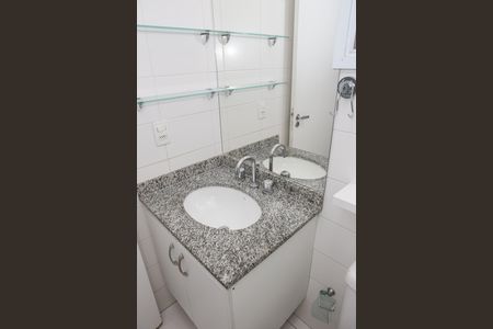 Apartamento à venda com 63m², 2 quartos e 1 vaga Apartamento à venda com 63m², 2 quartos e 1 vagaBanheiro da Suíte