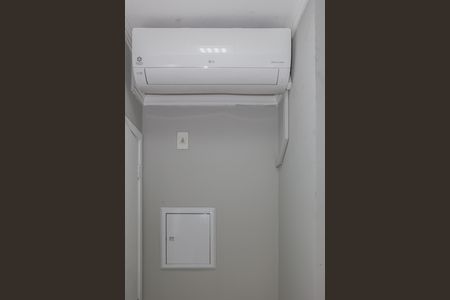 Apartamento à venda com 63m², 2 quartos e 1 vaga Apartamento à venda com 63m², 2 quartos e 1 vagaSala e Sacada
