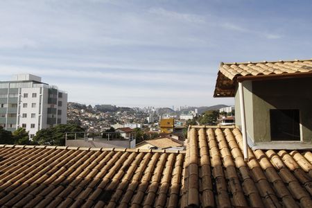 Apartamento para alugar com 80m², 3 quartos e 2 vagasVista