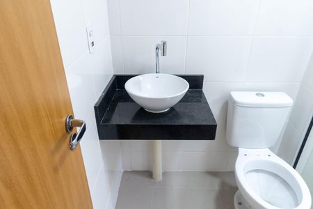 Apartamento à venda com 45m², 2 quartos e 1 vaga Apartamento à venda com 45m², 2 quartos e 1 vagaBanheiro