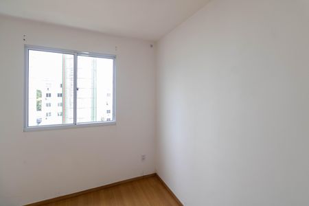 Quarto 2 de apartamento para alugar com 2 quartos, 45m² em Inhoaíba, Rio de Janeiro