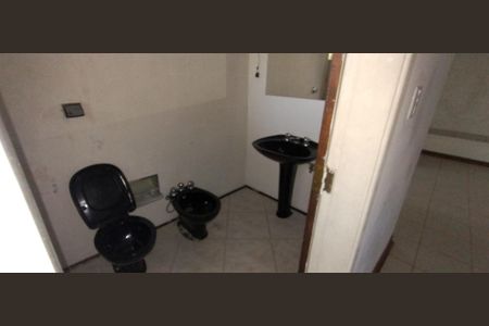 Casa à venda com 3 quartos, 300m² em Horto Florestal, São Paulo