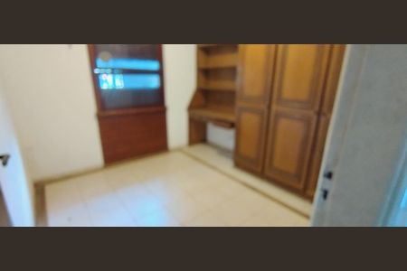 Casa à venda com 300m², 3 quartos e 2 vagas