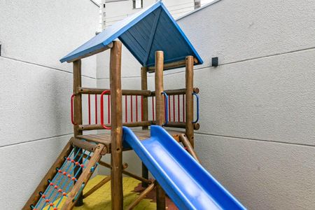Apartamento para alugar com 37m², 2 quartos e sem vagaÁrea comum - Playground