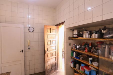 Cozinha de casa à venda com 3 quartos, 291m² em Serra, Belo Horizonte
