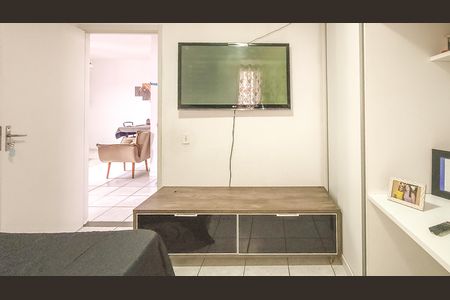 Quarto de apartamento para alugar com 2 quartos, 48m² em Jardim Belcito, São Paulo