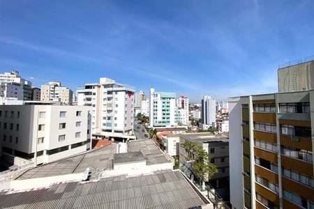 Vista da Suite de apartamento à venda com 3 quartos, 229m² em Grajaú, Belo Horizonte