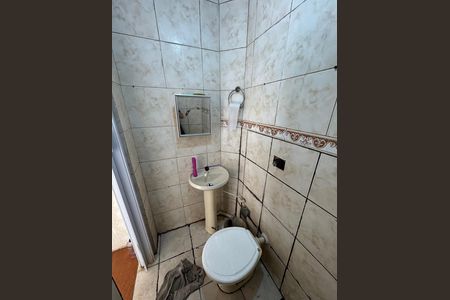 Casa à venda com 150m², 9 quartos e 2 vagas Casa à venda com 150m², 9 quartos e 2 vagasBanheiro Anexo 5
