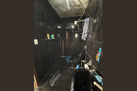 Casa à venda com 150m², 9 quartos e 2 vagas Casa à venda com 150m², 9 quartos e 2 vagasBanheiro Anexo 4