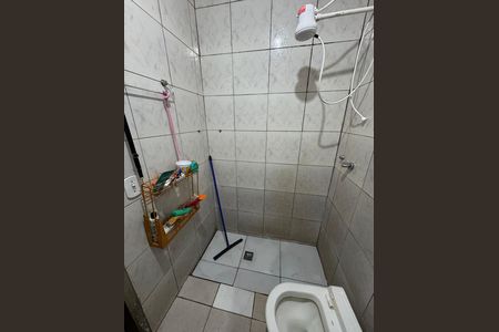 Casa à venda com 150m², 9 quartos e 2 vagas Casa à venda com 150m², 9 quartos e 2 vagasBanheiro anexo 1