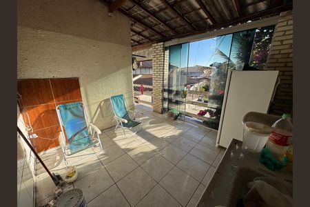 Casa à venda com 150m², 9 quartos e 2 vagas Casa à venda com 150m², 9 quartos e 2 vagasCozinha Anexo 5