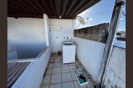 Casa à venda com 150m², 9 quartos e 2 vagas Casa à venda com 150m², 9 quartos e 2 vagasÁrea de Serviço Anexo 4