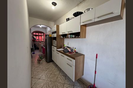 Casa à venda com 150m², 9 quartos e 2 vagas Casa à venda com 150m², 9 quartos e 2 vagasCozinha Anexo 3