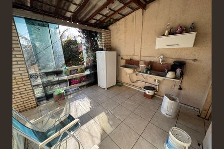 Casa à venda com 150m², 9 quartos e 2 vagas Casa à venda com 150m², 9 quartos e 2 vagasCozinha Anexo 5