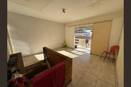 Casa à venda com 150m², 9 quartos e 2 vagas Casa à venda com 150m², 9 quartos e 2 vagasSala Anexo 5