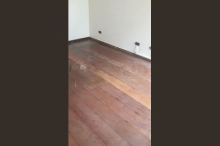 Casa à venda com 4 quartos, 360m² em Interlagos, São Paulo