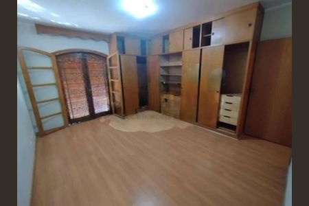 Casa à venda com 4 quartos, 360m² em Interlagos, São Paulo