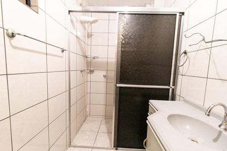 Banheiro Corredor de apartamento à venda com 3 quartos, 97m² em Centro, Curitiba