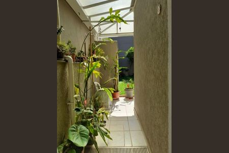 Casa à venda com 3 quartos, 144m² em Vila Campo Grande, São Paulo