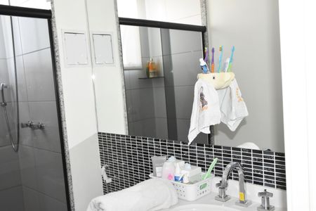 Apartamento à venda com 229m², 3 quartos e 4 vagasbanheiro suite 2