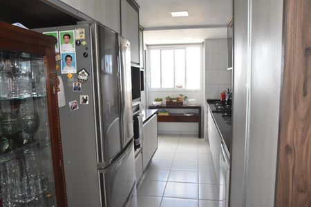 Apartamento à venda com 229m², 3 quartos e 4 vagascozinha