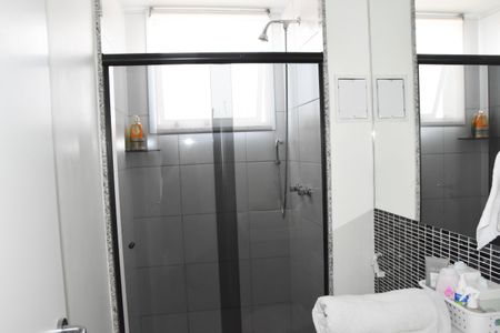 Apartamento à venda com 229m², 3 quartos e 4 vagasbanheiro suite 2
