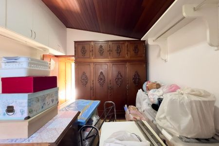 Casa de condomínio à venda com 356m², 4 quartos e 5 vagas Casa de condomínio à venda com 356m², 4 quartos e 5 vagasSuíte 2