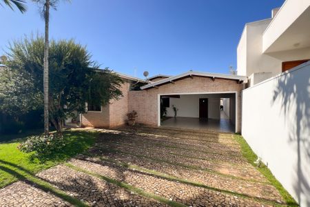 Casa de condomínio à venda com 356m², 4 quartos e 5 vagas