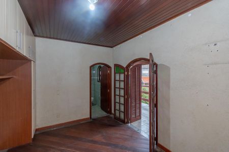 Casa à venda com 150m², 3 quartos e 3 vagasSuite 
